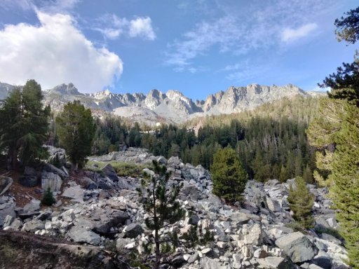 Three-Lake-Hike-in-John-Muir-Wilderness-04