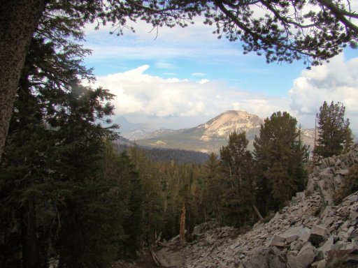 Three-Lake-Hike-in-John-Muir-Wilderness-08
