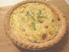 1-Christmas-Brunch-Ham-and-Cheese-Quiche