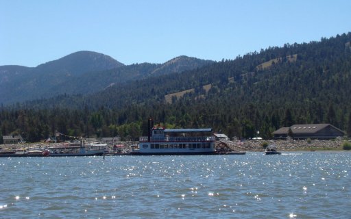 Boating-in-Big-Bear-Lake-05