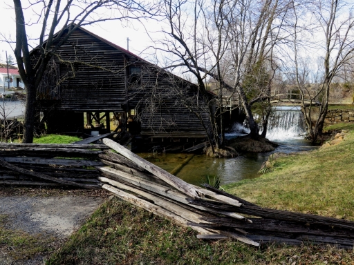 Waterfall and Dam at Briery Branch - 2 - IMG_2515.JPG
