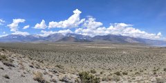 Hiking-Around-Panum-Crater-35