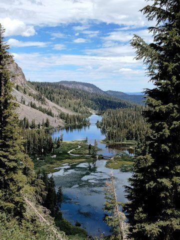 Twin-Lakes-in-the-Mammoth-Lakes-Basin-01
