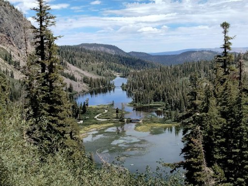 Twin-Lakes-in-the-Mammoth-Lakes-Basin-02
