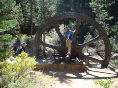 Mammoth-Gold-Mines-06-Mill-City-flywheel