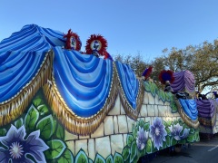 IMG_2894-float-with-decorated-riders