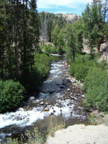 Hike-to-Rainbow-Falls-2009-01