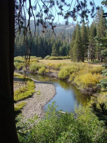 Hike-to-Rainbow-and-Lower-Falls-2025-40