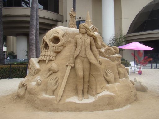 Sights-Around-ComicCon-2022-03