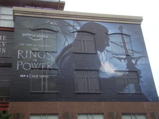 Sights-Around-ComicCon-2022-08