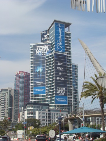 Sights-Around-ComicCon-2022-09
