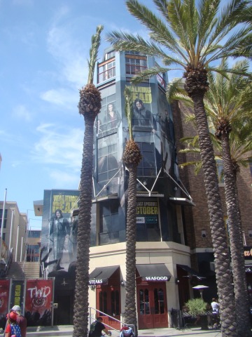 Sights-Around-ComicCon-2022-11