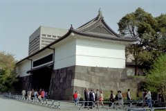 Springtime-in-Japan-41-Tokyo-Imperial-Palace