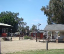 Antique-Gas-and-Steam-Engine-Museum-01b