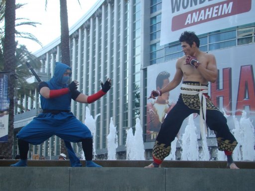 WonderCon-2019-costumes-08