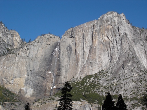 Yosemite-Valley-in-late-Fall-2005-01