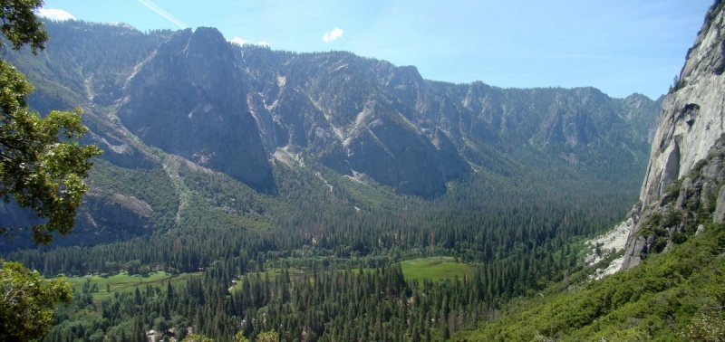 Yosemite-Valley-in-late-Spring-2019-08