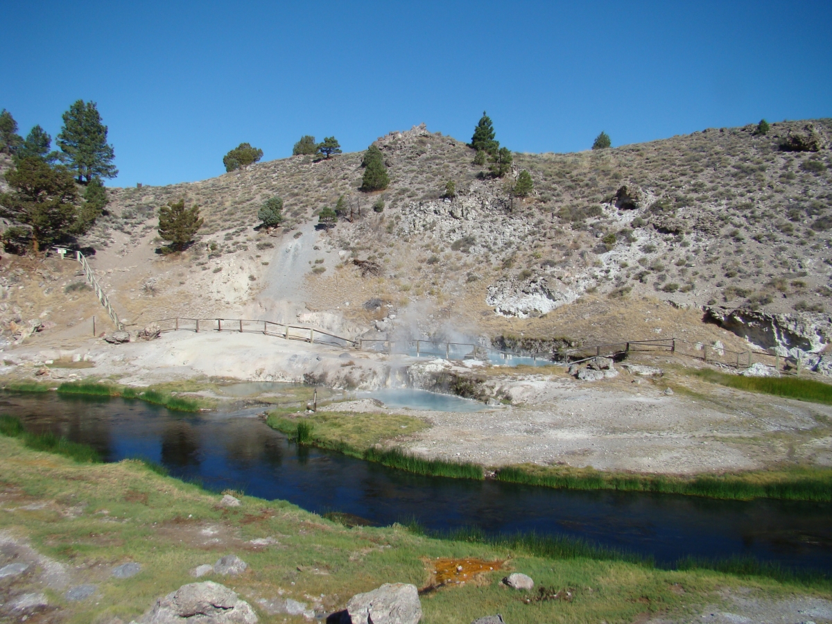 Hot Creek Geologic Site - Picturesque Photo Views